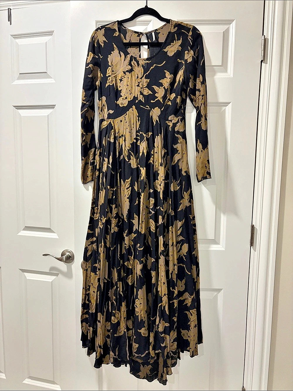 Rare Free People First Kiss Maxi Dress 
- Small